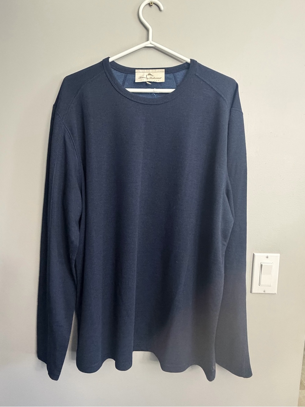 Tommy Bahama Men's Navy Long-Sleeve Crewneck